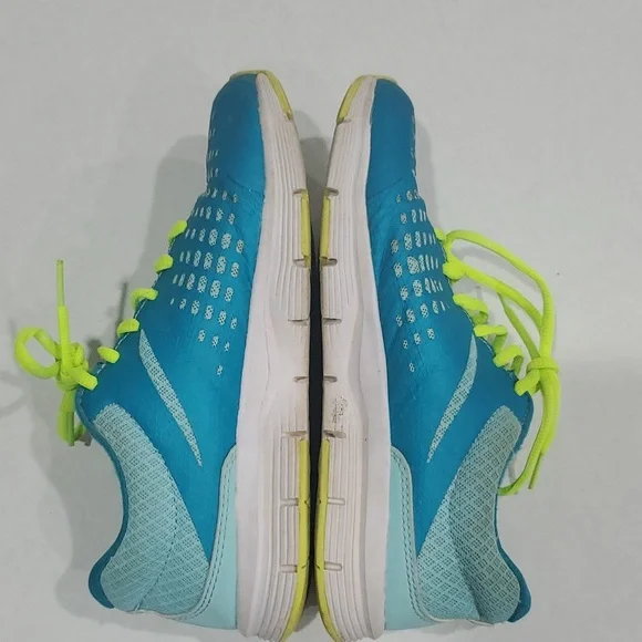 New Balance 775 Size 6 - Picture 4 of 6